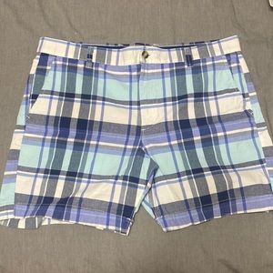 Crown & Ivy Motion flex shorts. 6.5” inseam. Size 38